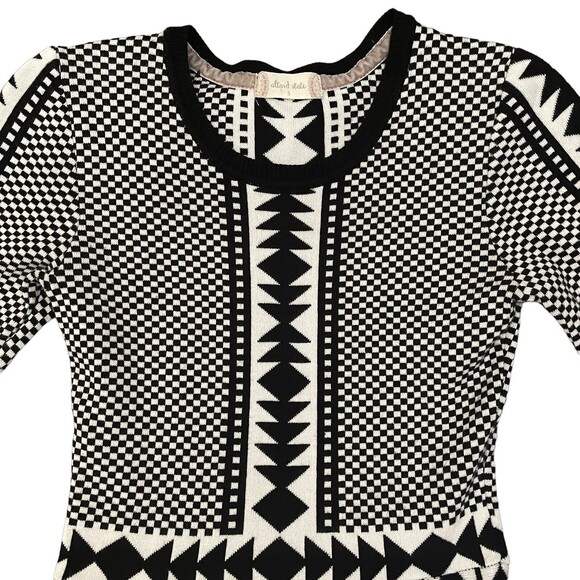 Altard State Black White Sweater Dress Size S Long Sleeves Fit Flare Geometric - Picture 3 of 12